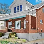 Rock & Roll Retreat In The Heart Of Louisville