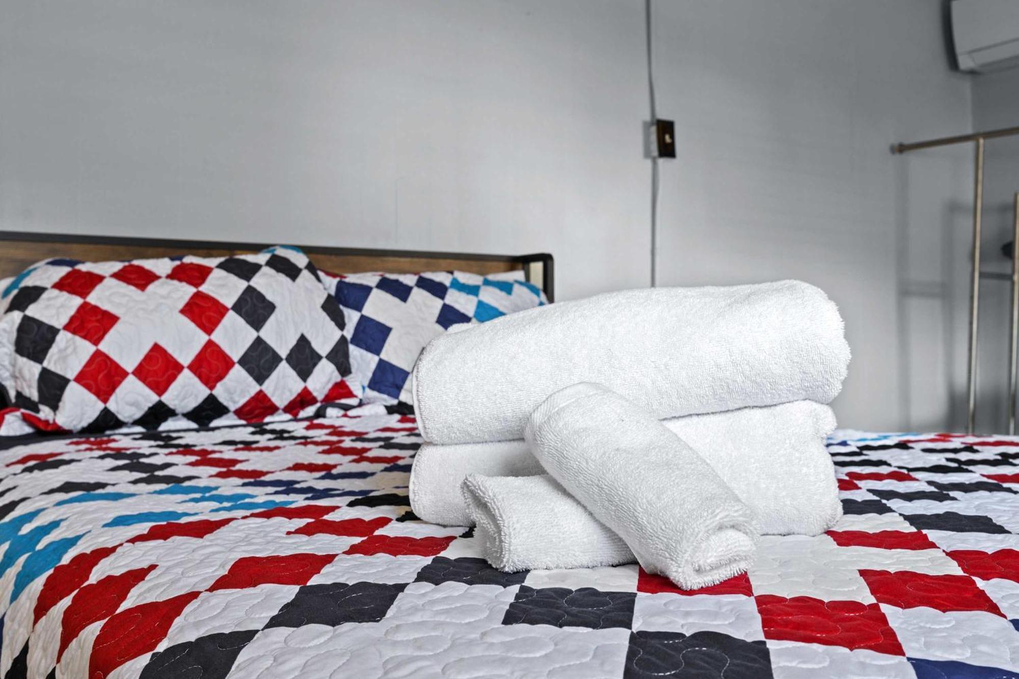 Rock & Roll Retreat In The Heart Of *