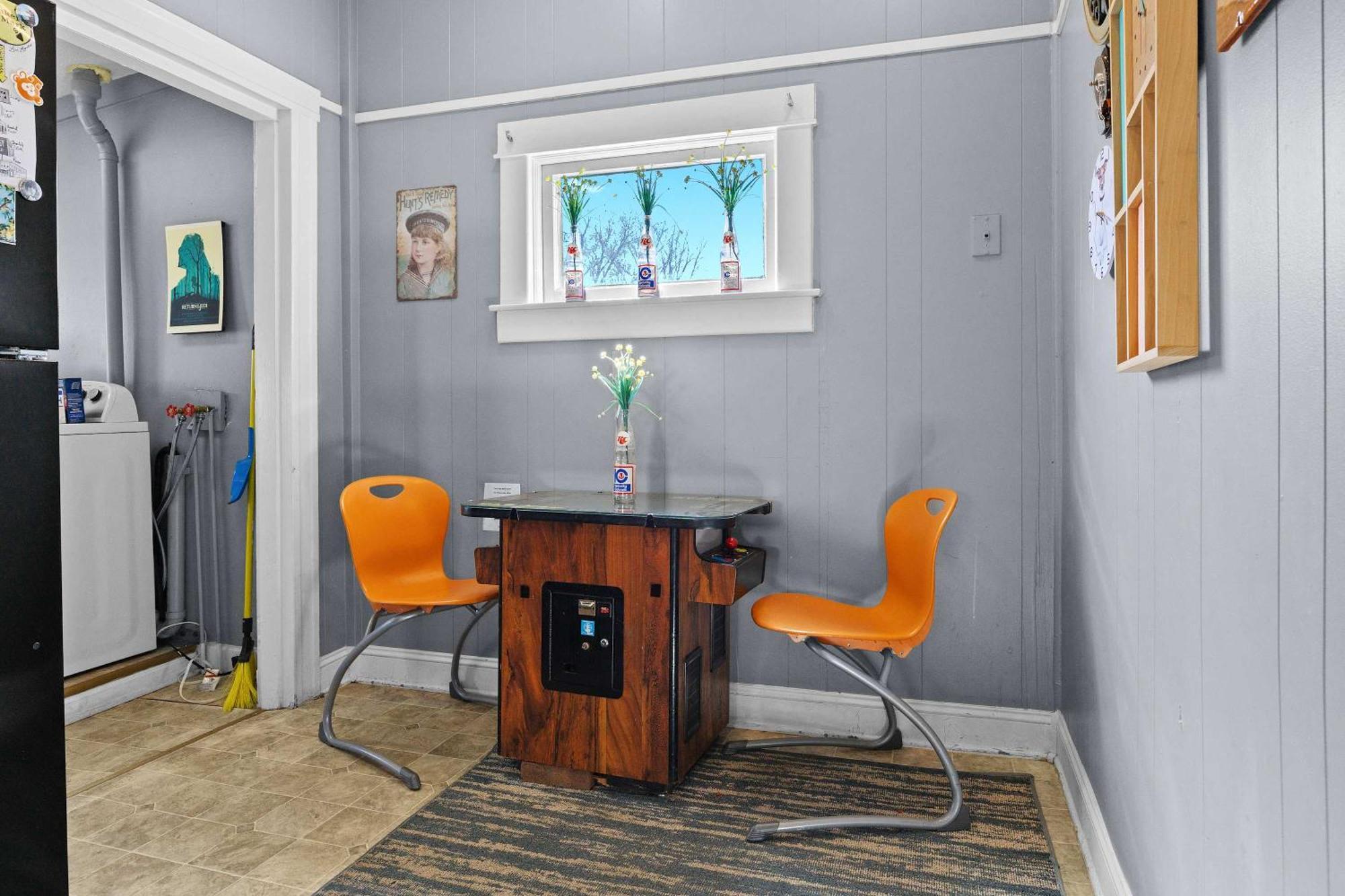 Apartment Rock & Roll Retreat In The Heart Of Louisville