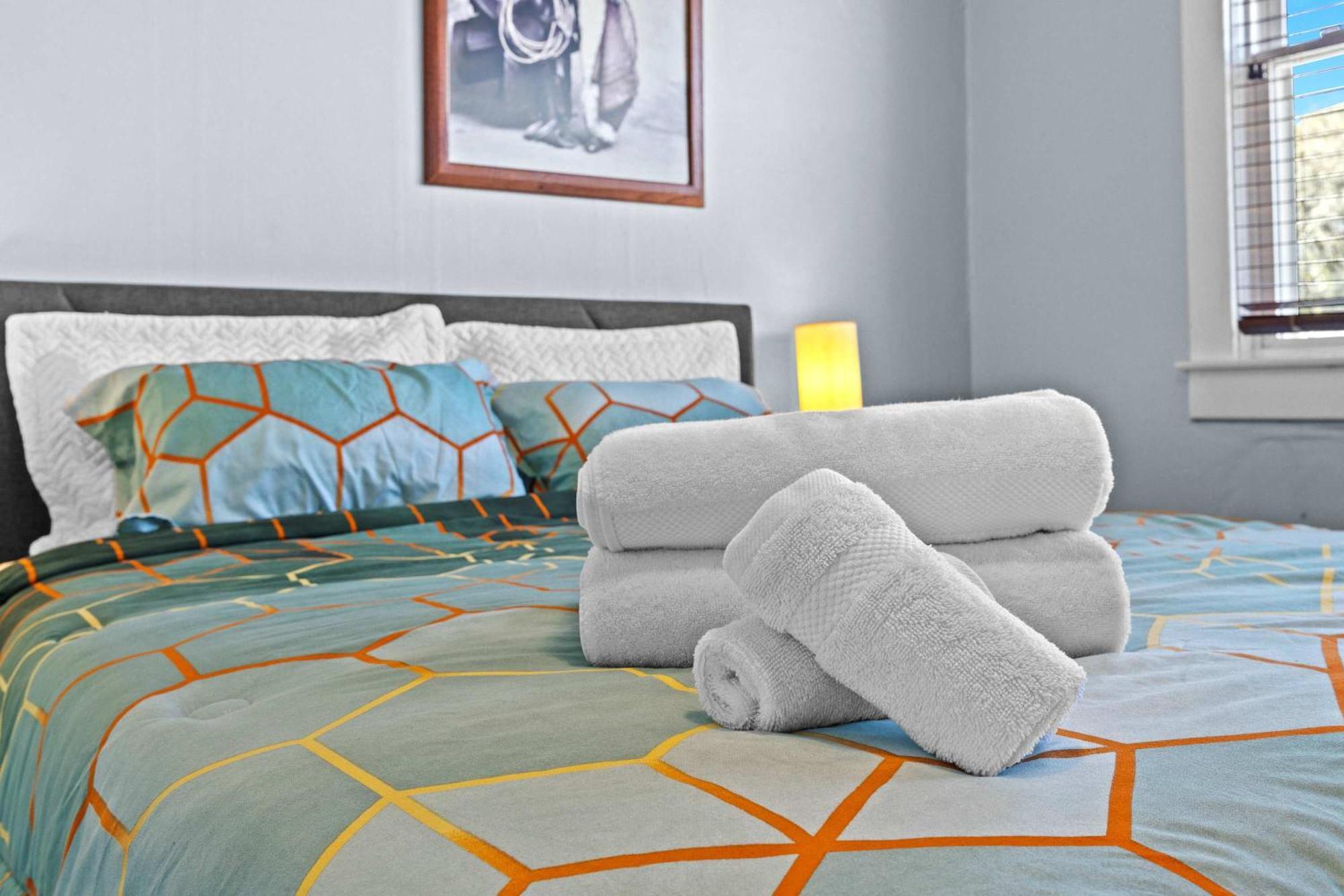 Apartment Rock & Roll Retreat In The Heart Of *
