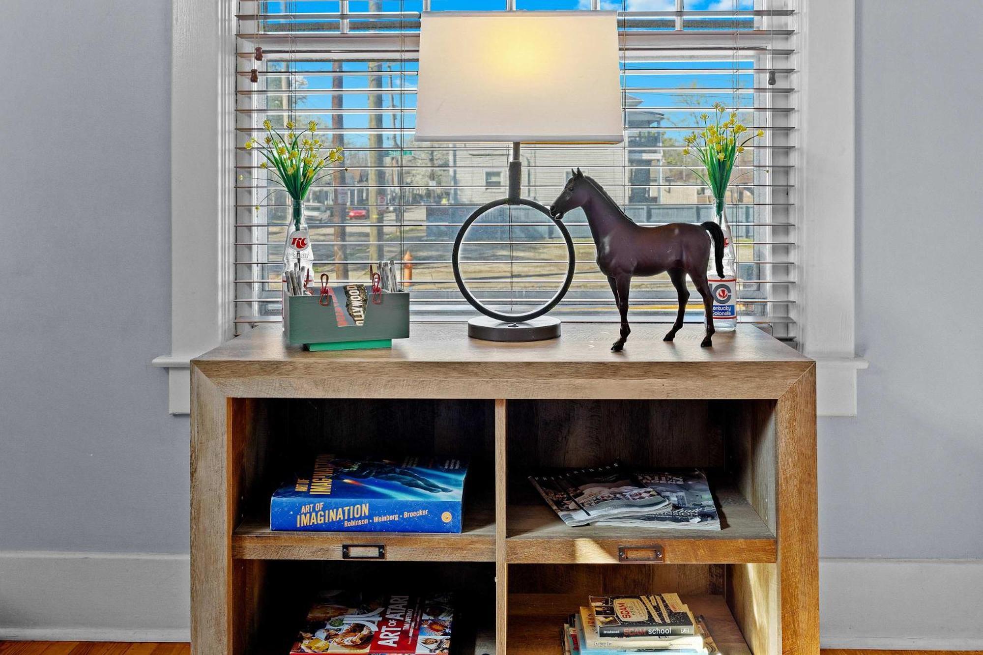Apartment Rock & Roll Retreat In The Heart Of