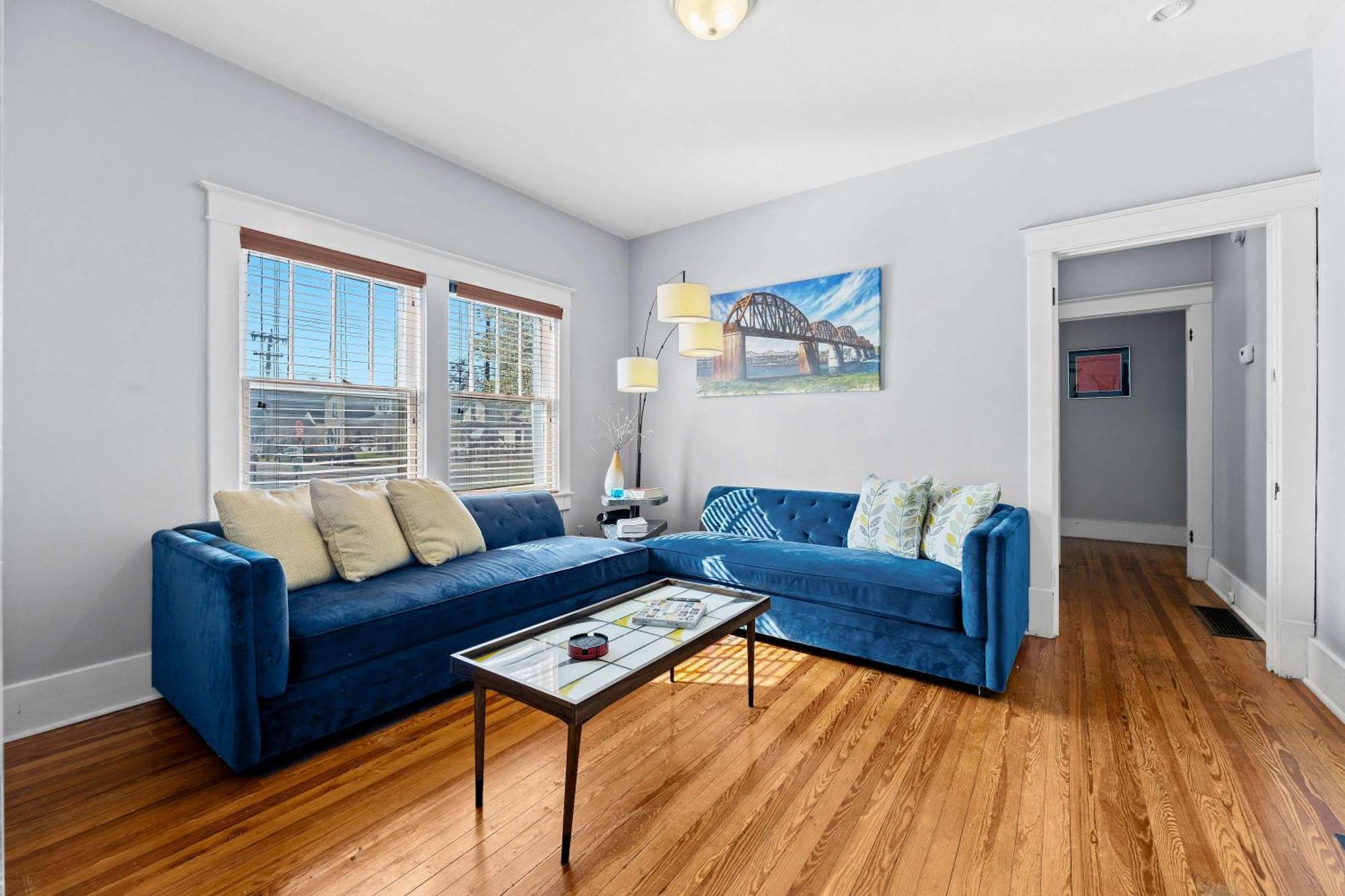 Rock & Roll Retreat In The Heart Of Apartment *